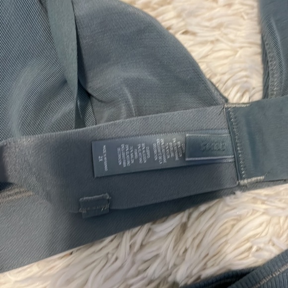 Skins kynite rib set Brallete and thong set - Picture 5 of 5